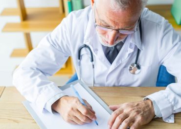 Reforma pensional: ¿cómo afecta al talento humano en salud?